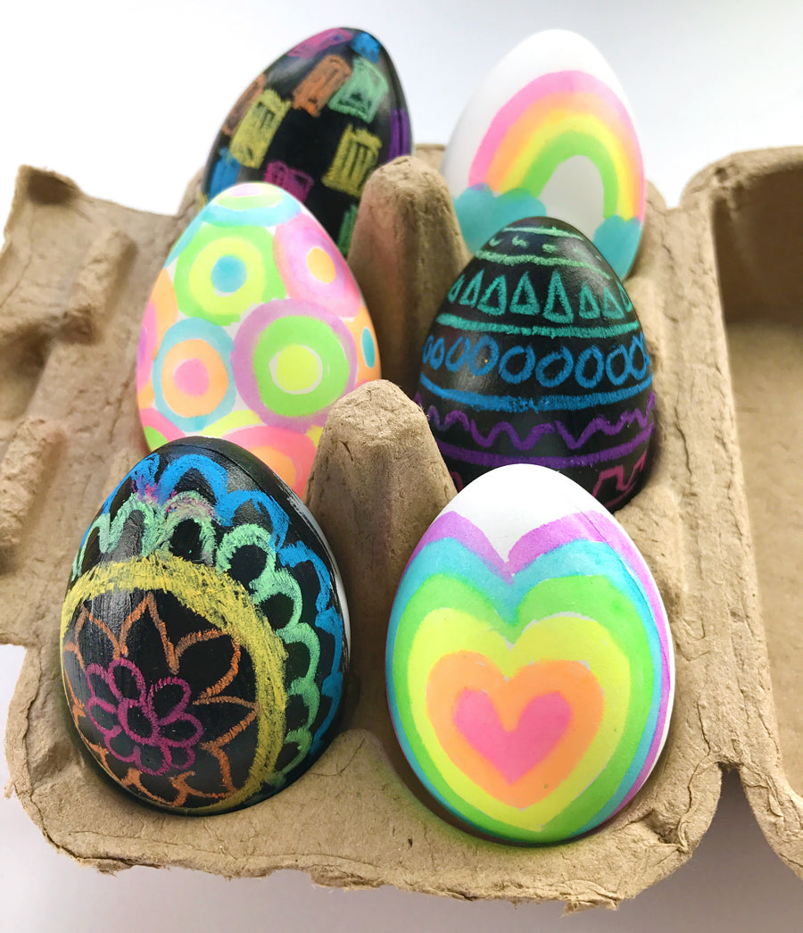 Decorated Easter eggs with chalk, highlighters and paint