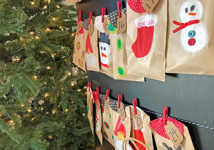 hang your bags on twine to complete your holiday calendar!