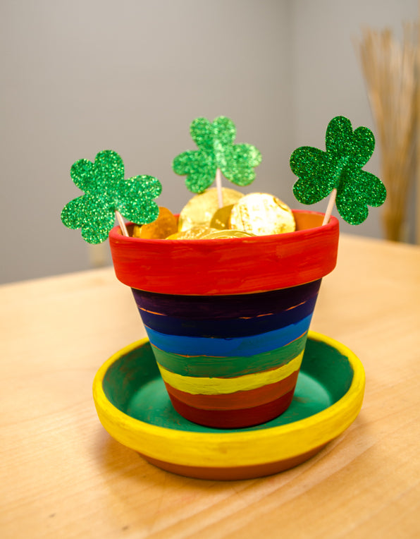 This pot of gold is a simple St. Patrick's Day art art project for you child 