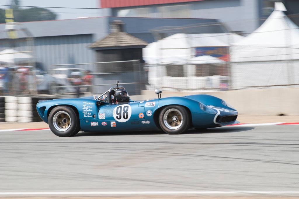 Scale_Junkies_monterey_historics_2018_lola_t70_mkii