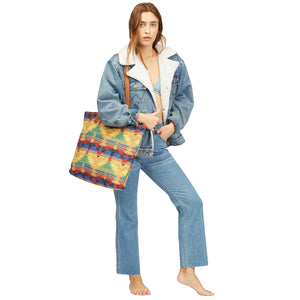 Wrangler x Billabong Show Off Tote Bag