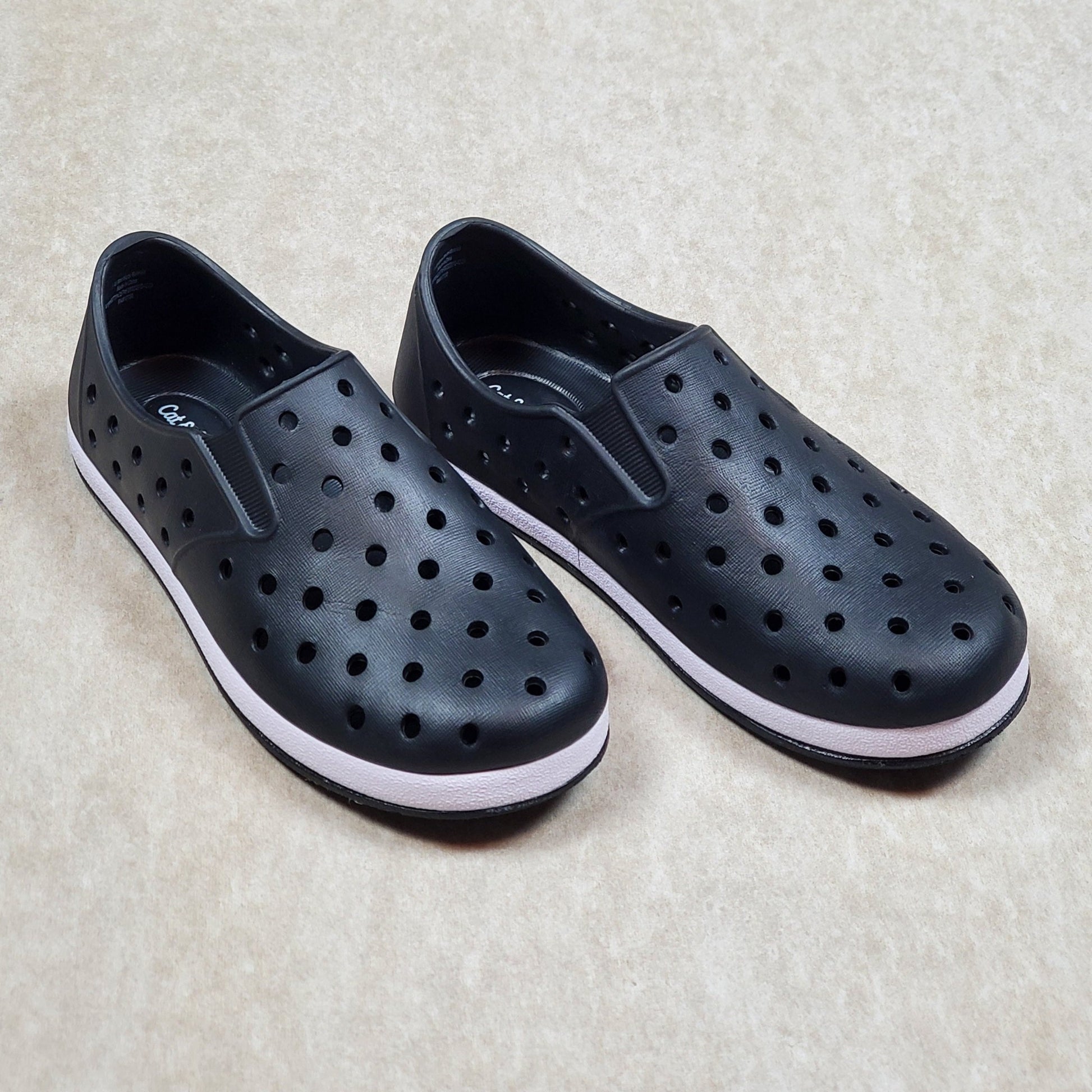 Cat & Jack Boys Water Shoes Black Size 1 – Noiram Kids Boutique