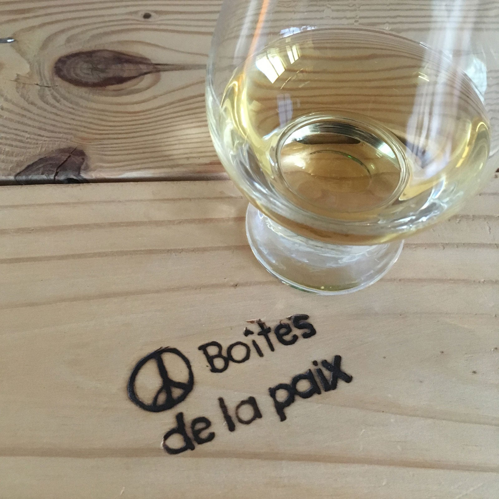Boites de la Paix brings spirit to happy hour