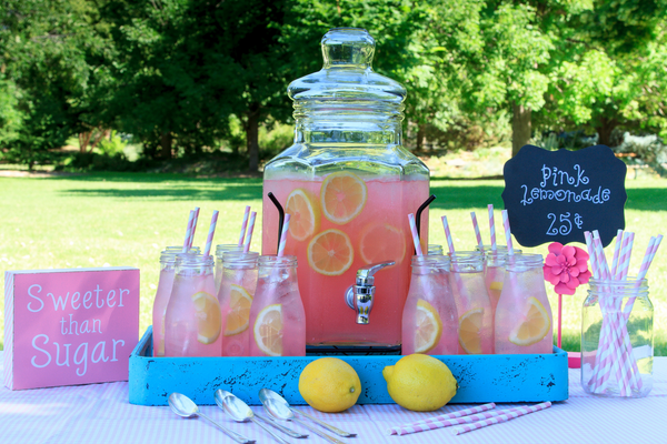Pink Lemonade Limonade Rezept für den Kindergeburtstag von in a box