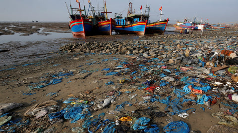 漁業にも影響を及ぼすプラスチックごみ