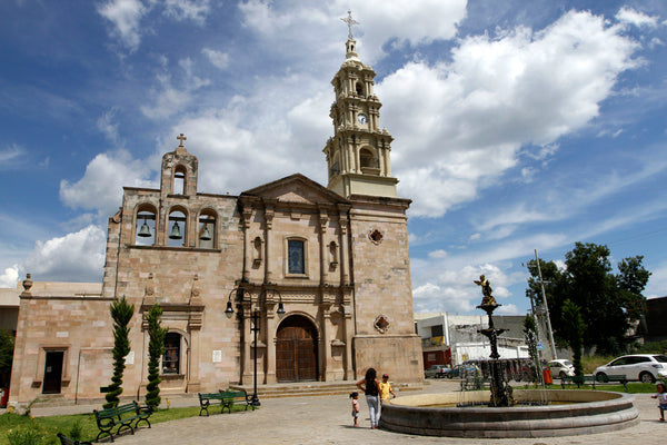 Catedral San Felipe Apóstol, Linares 