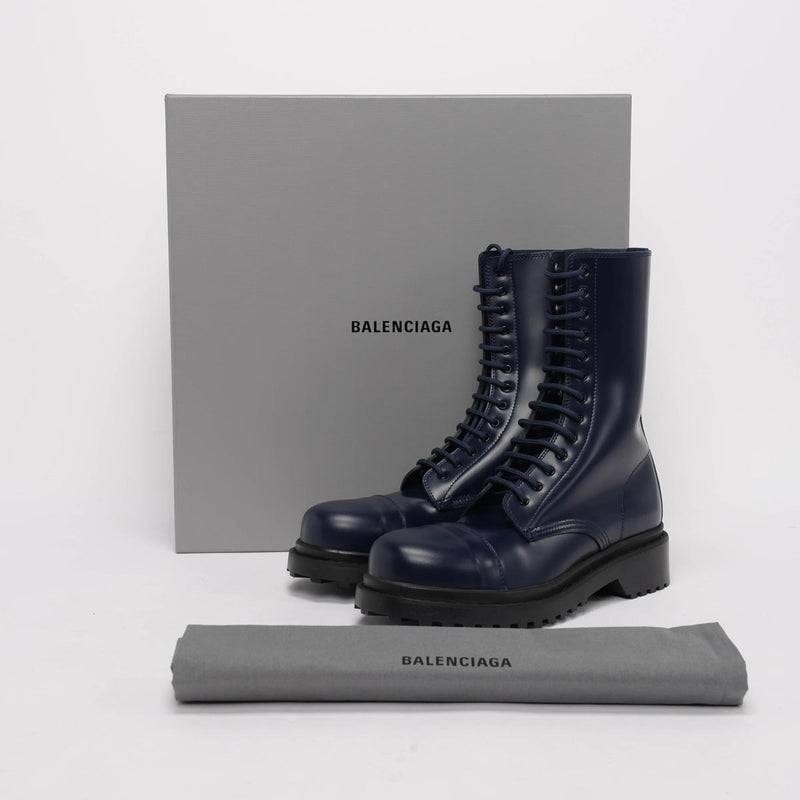 BALENCIAGA Strike matte leather combat boots  Black  589338WA9601000   Tizianafausticom