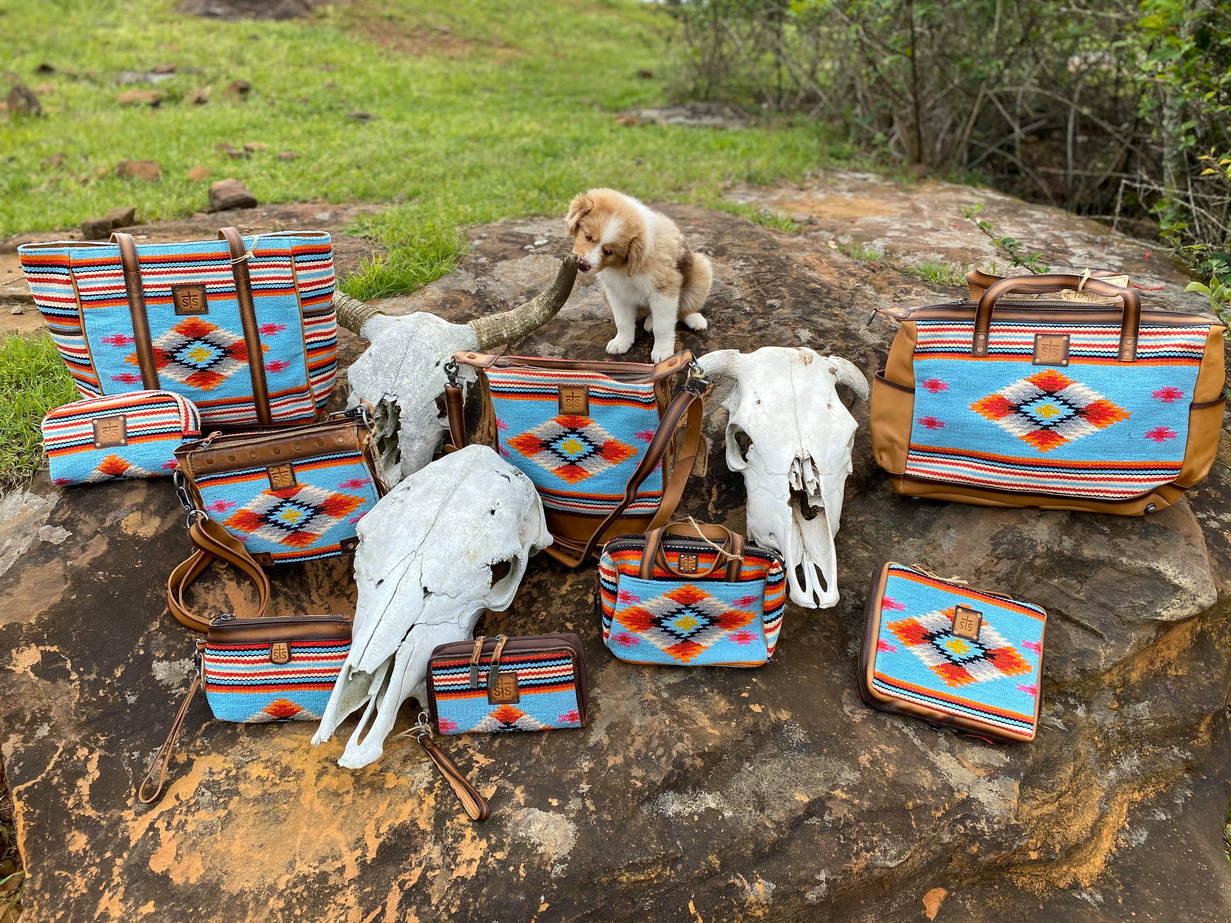 STS Ranchwear Mojave Sky Duffel Multi/Blue Aztec One Size