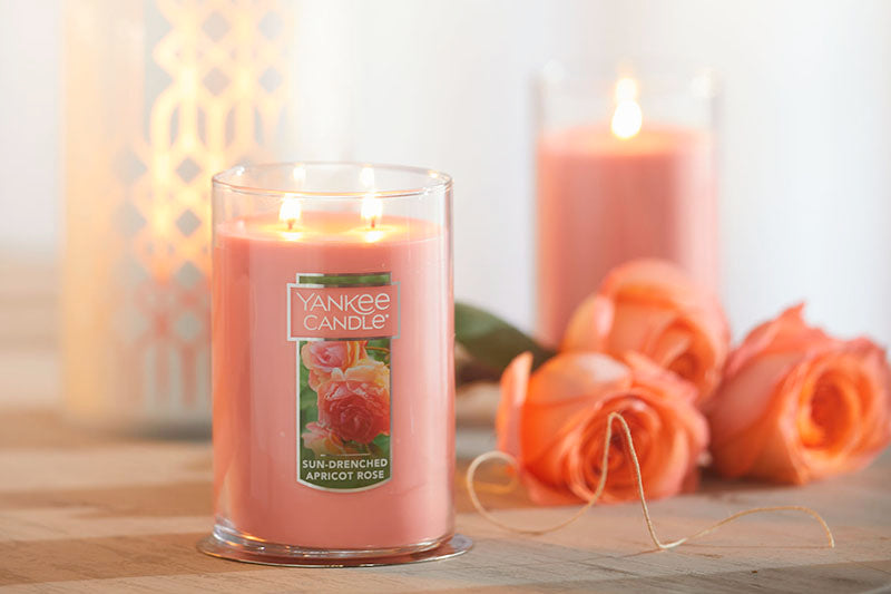 yankee-candle-sun-drenched-apricot-rose-gift-idea