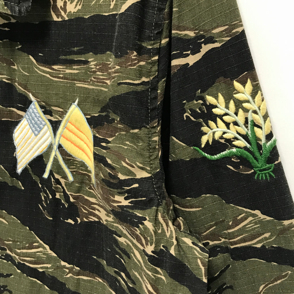 L] Neighborhood 16SS Souvenir Tiger Camo Ripstop Cotton Jacket