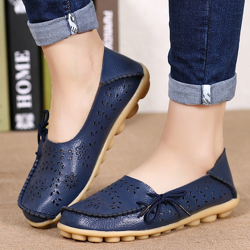 ladies leather flats shoes