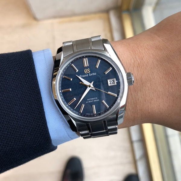 Best Everyday Blue Dial Luxury Watches between $5,000 and $10,000 – C&C