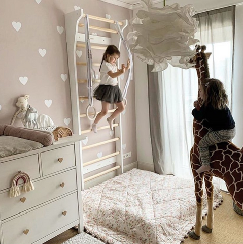 giraffe toy nursery decor