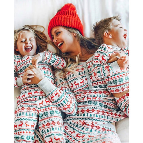Family Matching Christmas Pajamas – Cozy Nursery