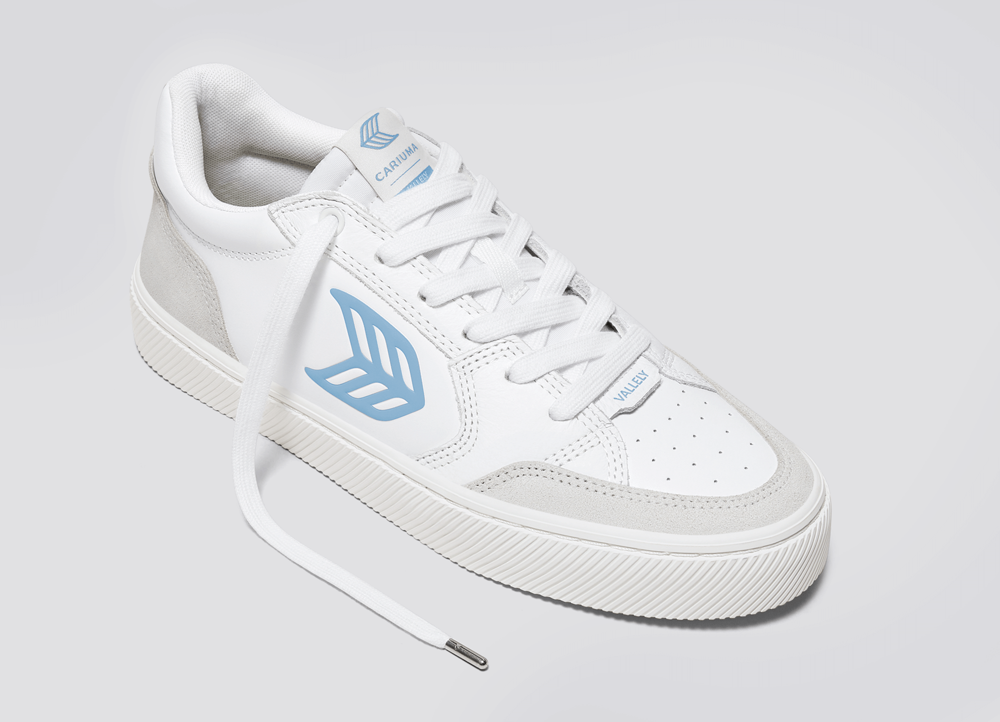 Cariuma Vallely White Leather Vintage White Suede Argentina Blue Logo Sneaker Women In White