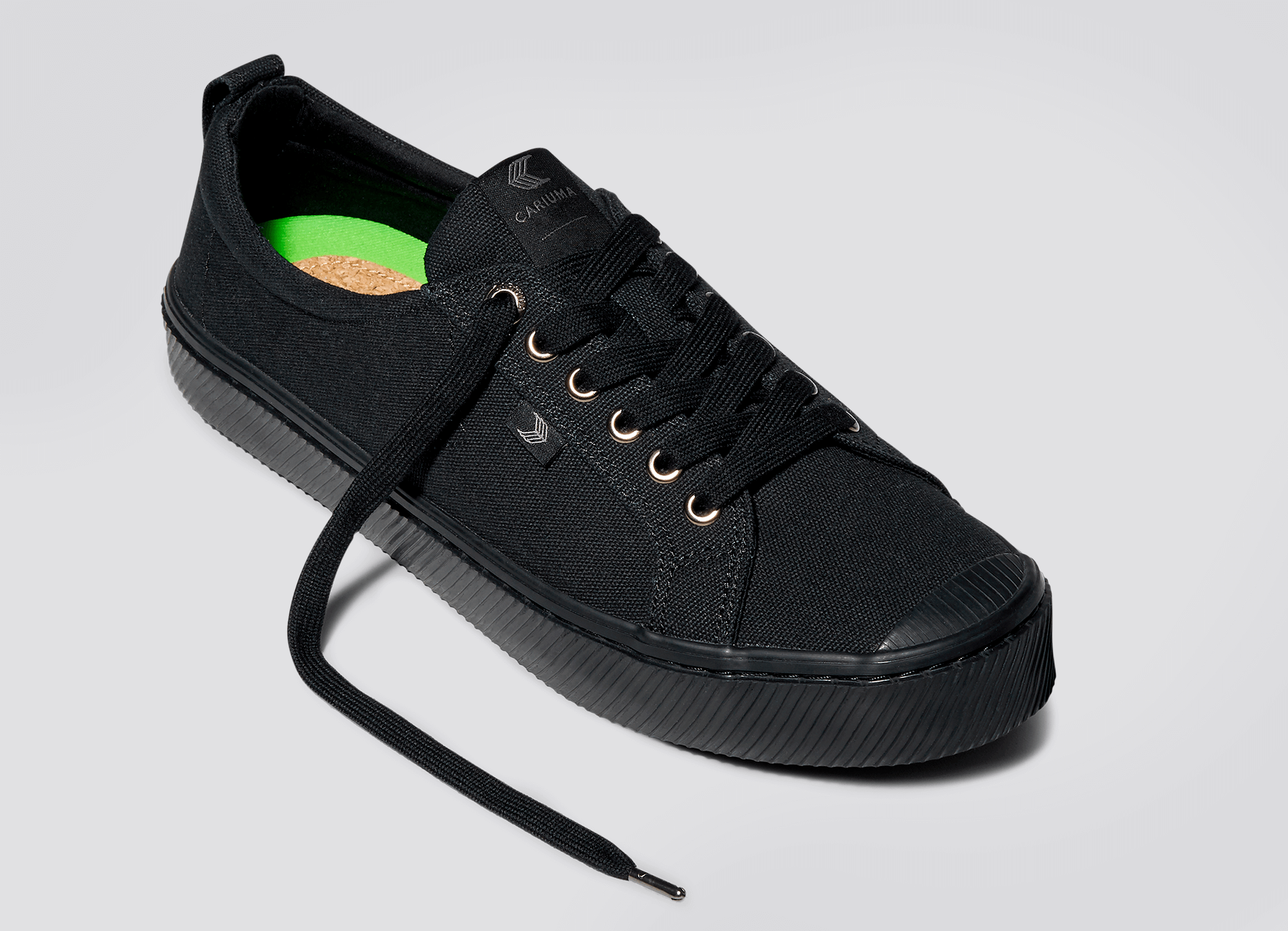 Women's Low Top Black Polka Dots Canvas Shoes | Slip-On Women / Black Polka Dots / 5 by Cariuma