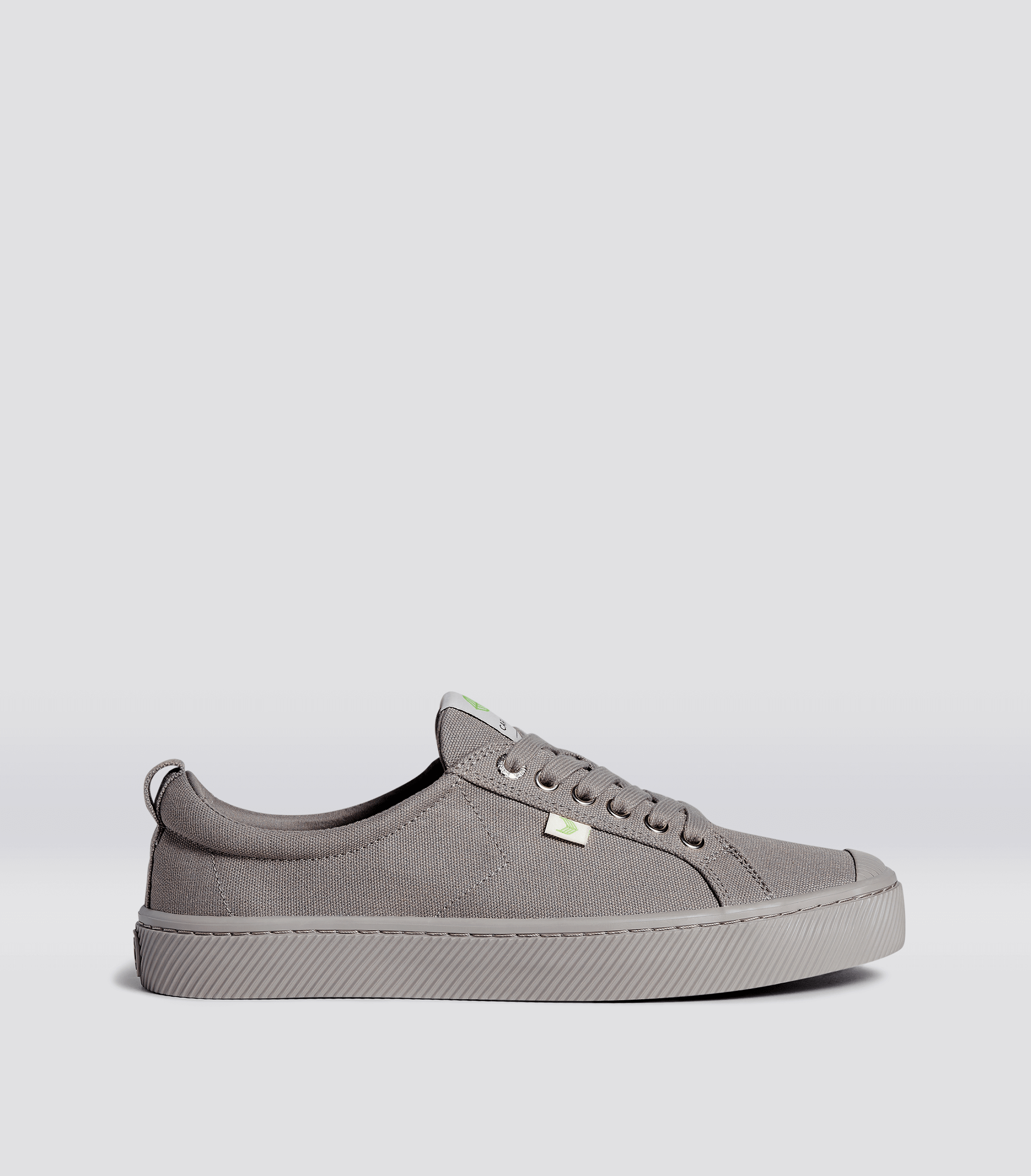 CARIUMA: Women's Low Top Comfortable Sneakers | The OCA Low