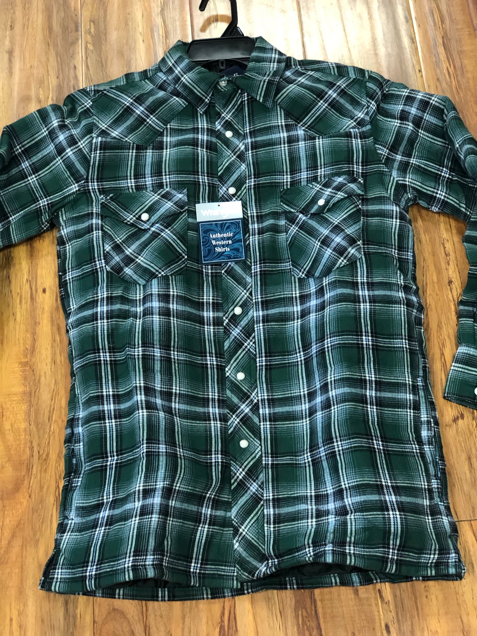 Wrangler Men's Color Plaid Quilted Lined Snap Western Flannel Shirt –  HerraduraDeOro