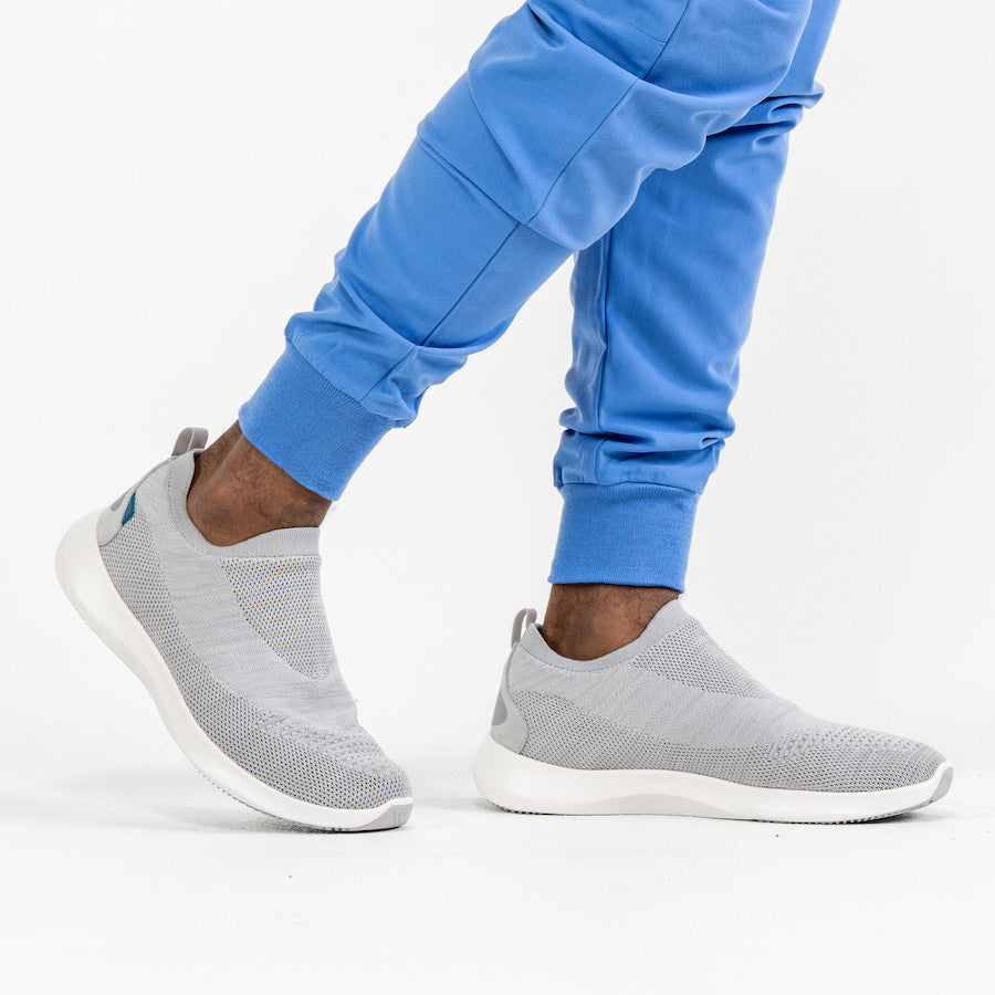 Men's Everyday Move Slip-ons Sneakers 