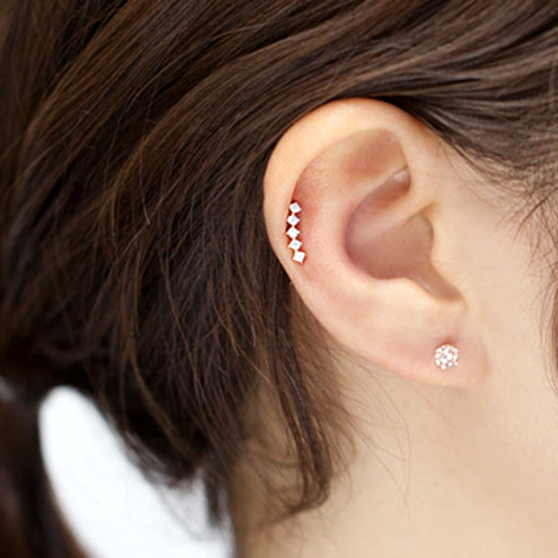 Curved Bar Cartilage Helix Piercing | Musemond