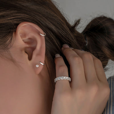 Musemond Tiny Cartilage Huggie Hoop Earring