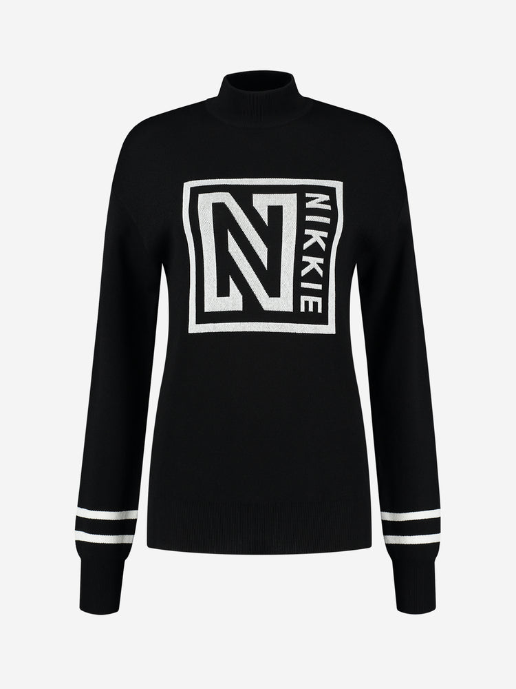 Beperking Zenuwinzinking Schrijft een rapport Nikkie Logo Patch Sweater Zwart | Same Day Delivery | bij Konceptstore.nl  124.99