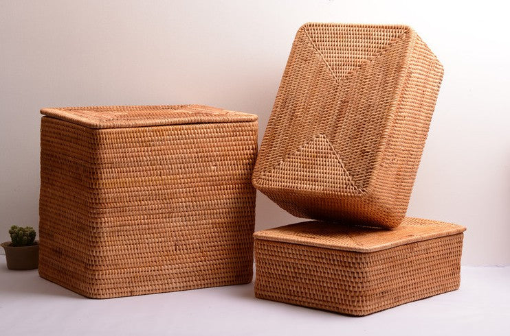 woven basket with lip
