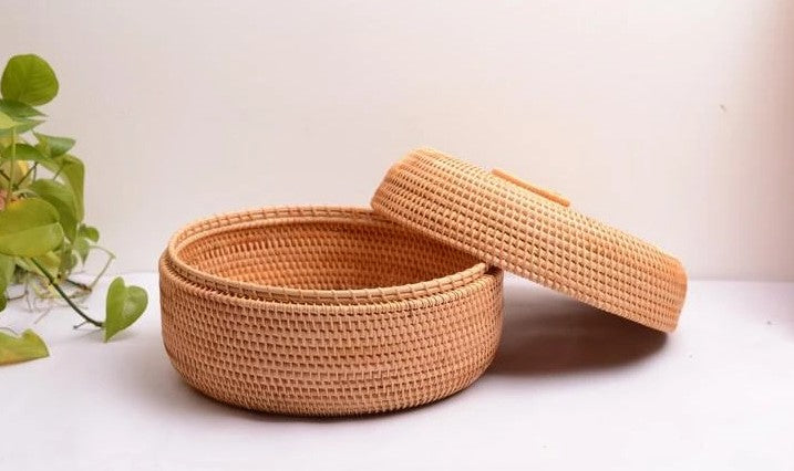 Cute Handmade Storage Basket with Lid, Lovely Woven Basket for Kitchen and Dining Room, Vietnam Round Basket