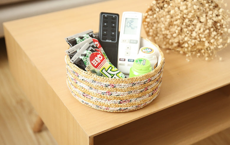 round woven straw basket