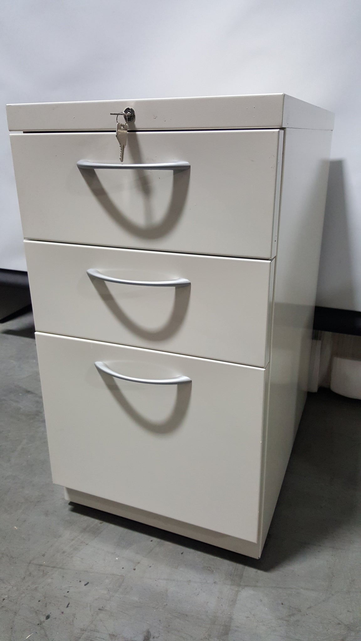 Allsteel Rolling 3 Drawer Pedestal File Cabinet Used Office