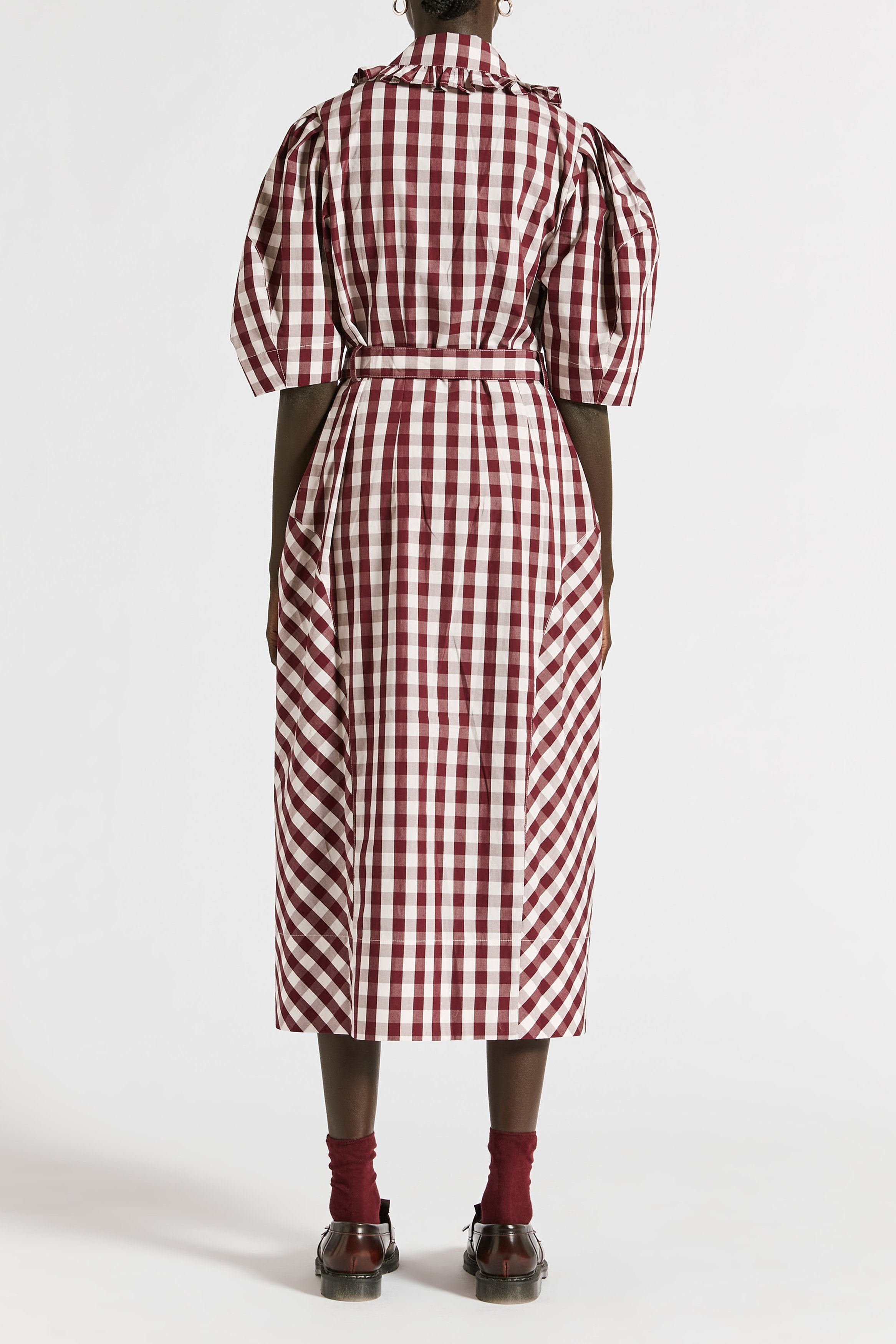 https://cdn.shopify.com/s/files/1/2499/6156/products/GeorginaDartedShirtdress_BurgundyCheck_4_5000x.jpg?v=1622445344