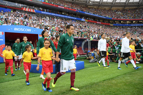 McDonald’s cumple el sueño mundialista de niña mexicana al hacerla parte del triunfo más importante del equipo mexicano 