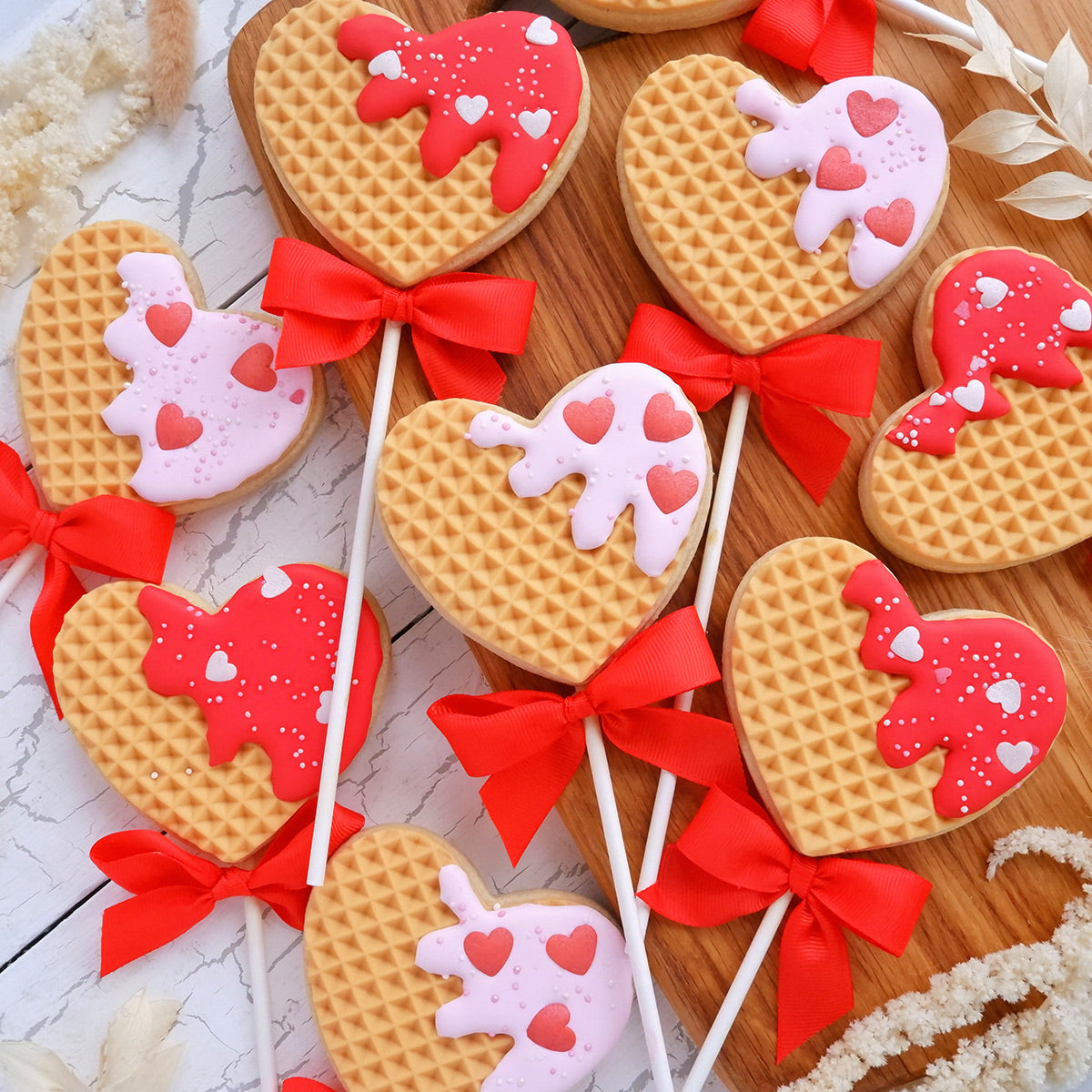 Bibbidi_Valentines-Waffle-Cookie-Pops-1.jpg__PID:00bf1025-663f-4a4a-b548-73c8591d3980