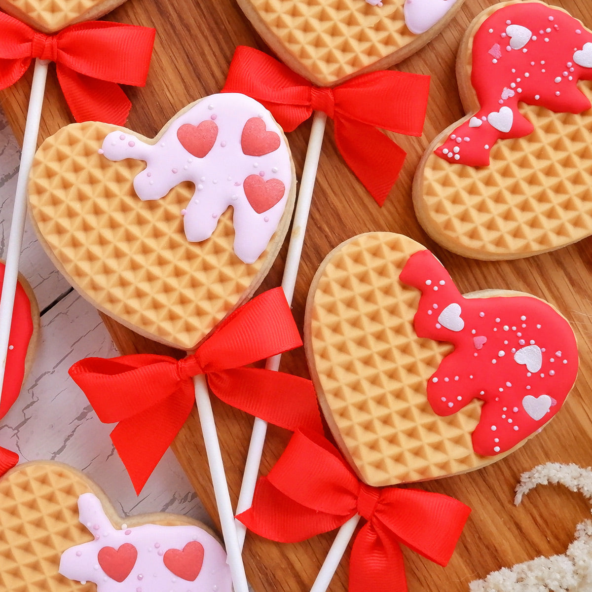 Bibbidi_Valentines-Waffle-Cookie-Pops-2.jpg__PID:bf102566-3fca-4a75-8873-c8591d398066