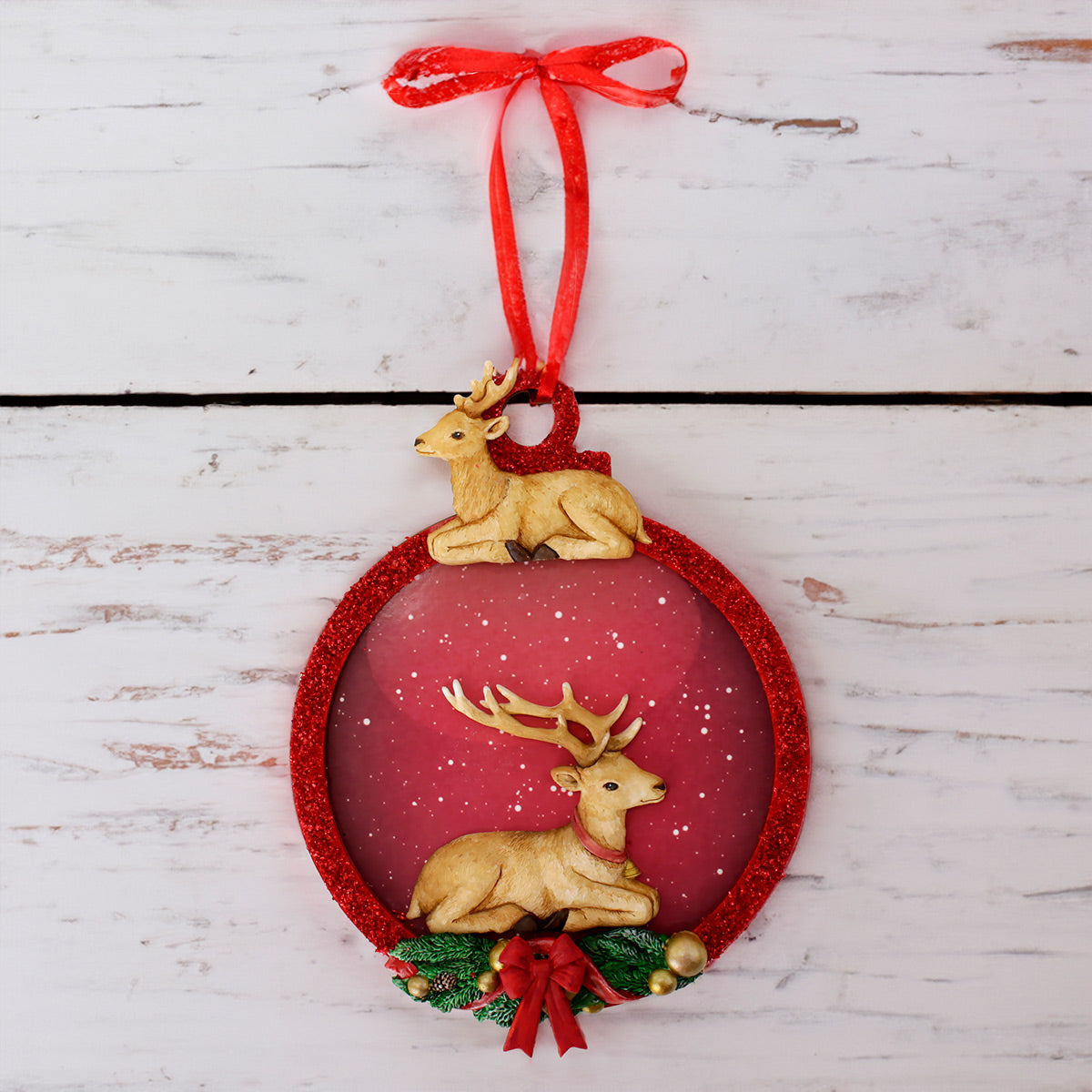 Reindeer-Christmas-Bauble-1.jpg__PID:16b9c365-cd86-4e94-b01a-e6538ca17951