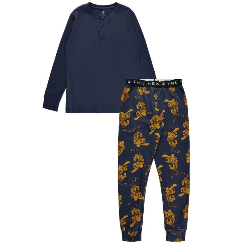 Se THE NEW - Boys L_S Night Set Nattøj - Navy Blazer - 9/10 hos Lillepip.dk