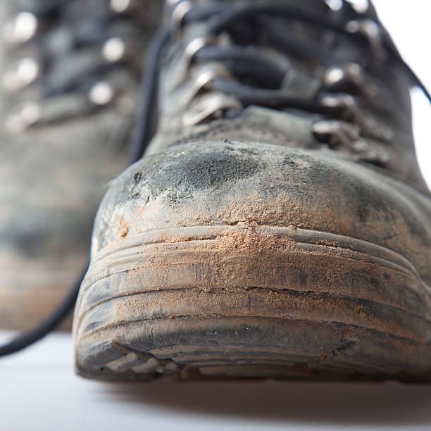How To Clean Stinky Steel-Toed Work Boots: 7 Easy Steps – Lumi Outdoors
