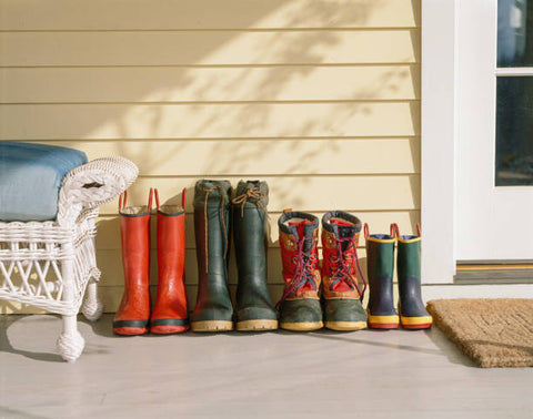 Sun is great for tans, outdoors fun, and also fixing stinky shoes quickly-- who knew?!