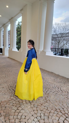 Gimme Seaweed collaborates with artist and muralist Julia Chon, also known, as Kimchi Juice. Image of Julia at the White House celebrating Lunar New Year.