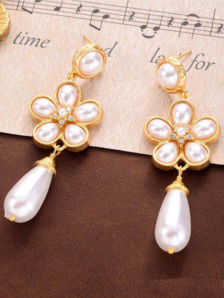 White Flower Pearl Dangle Earrings