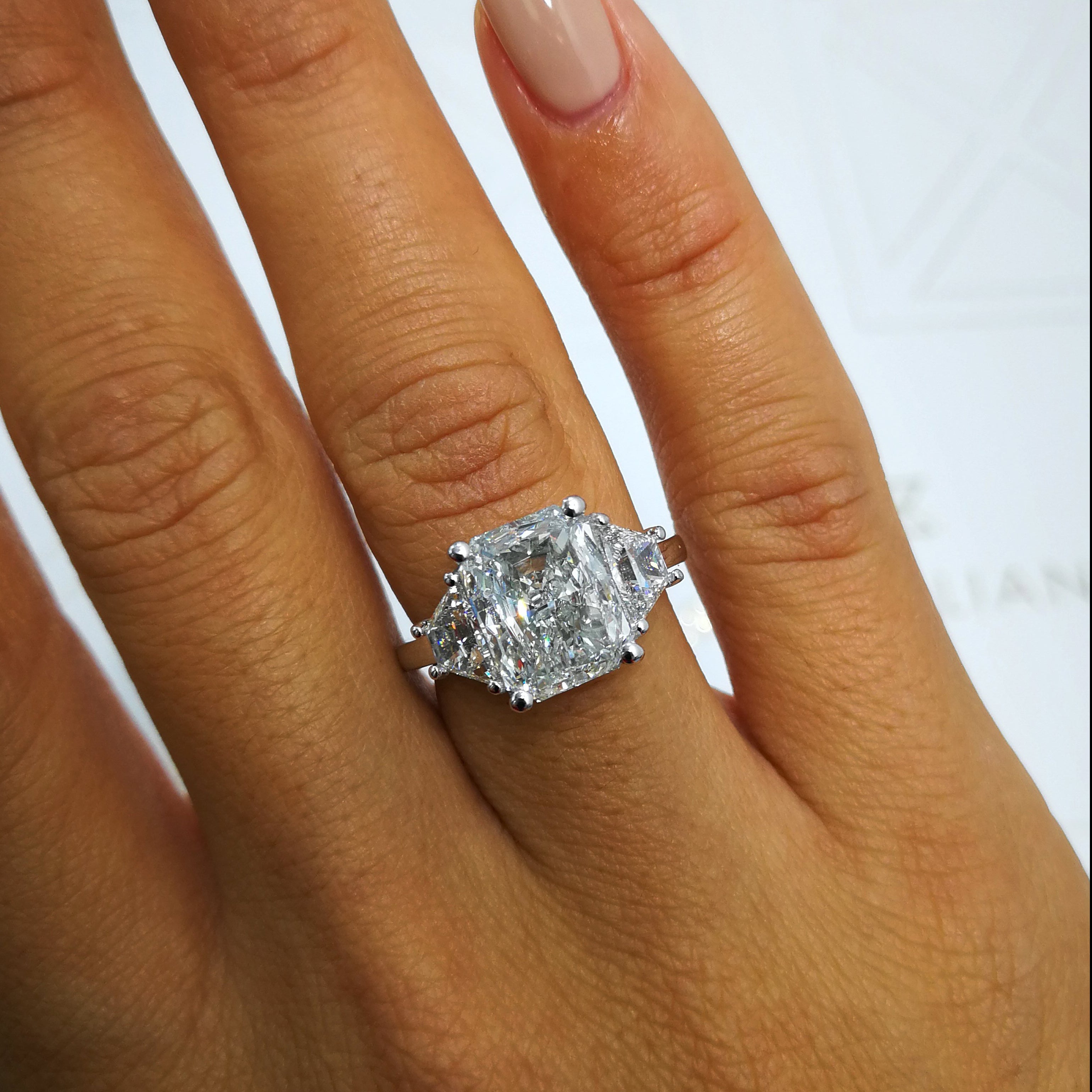 3 carat radiant cut diamond ring