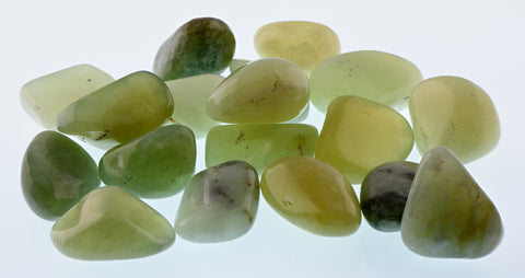 Serpentine subgroup stones on display