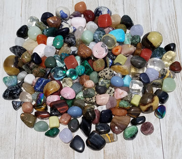 Tumbled Stones Crystal Collector's Box of 15 - GemRox