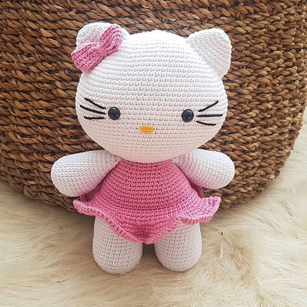 Hello kitty амигуруми. Хелло Китти амигуруми. Амигуруми игрушки Хеллоу Китти. Амигуруми бисер hello Kitty.