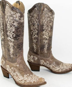 corral women's embroidered boots