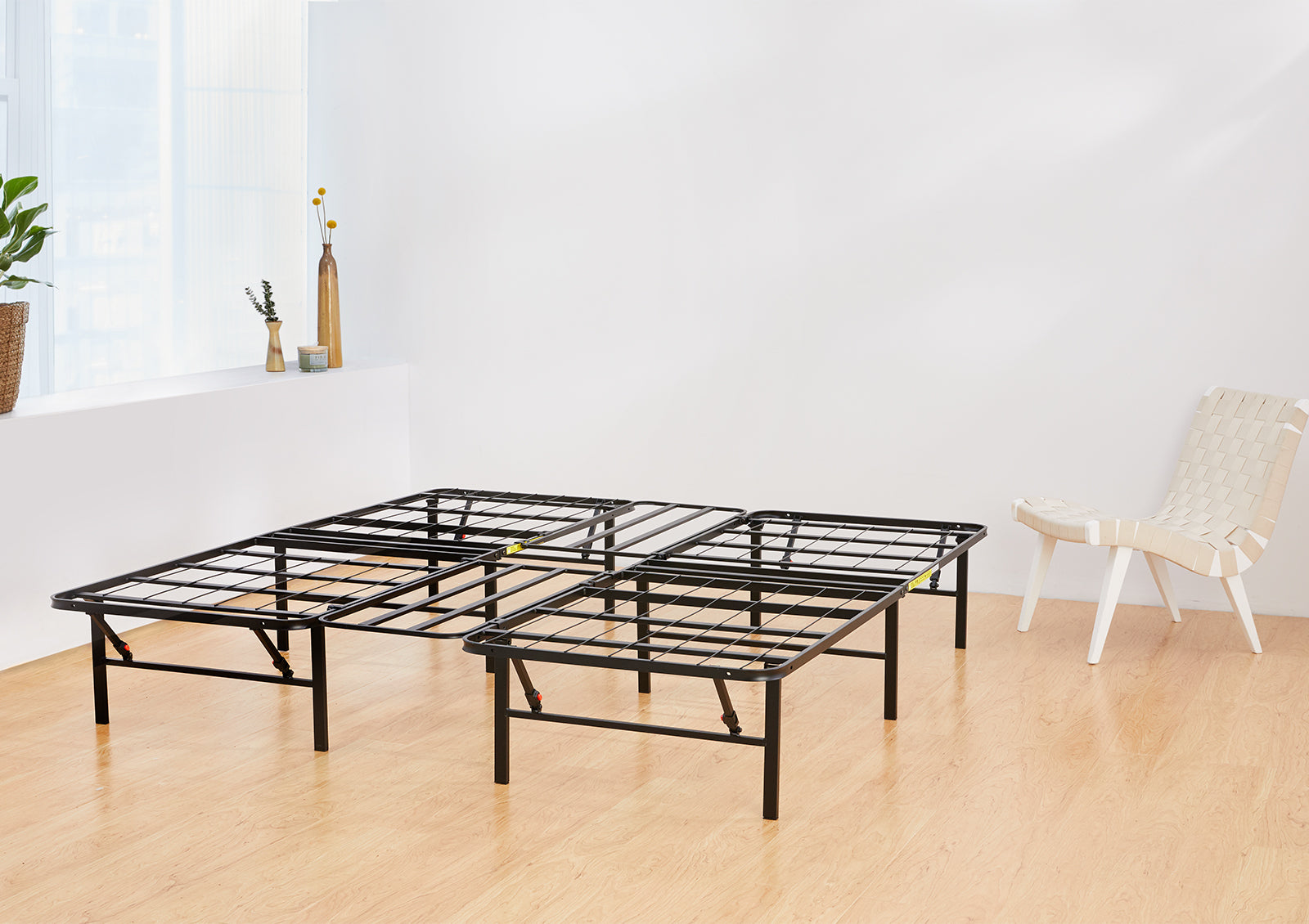 Featured image of post Wooden Floor Bed Frame : Salerno white wooden bed frame.