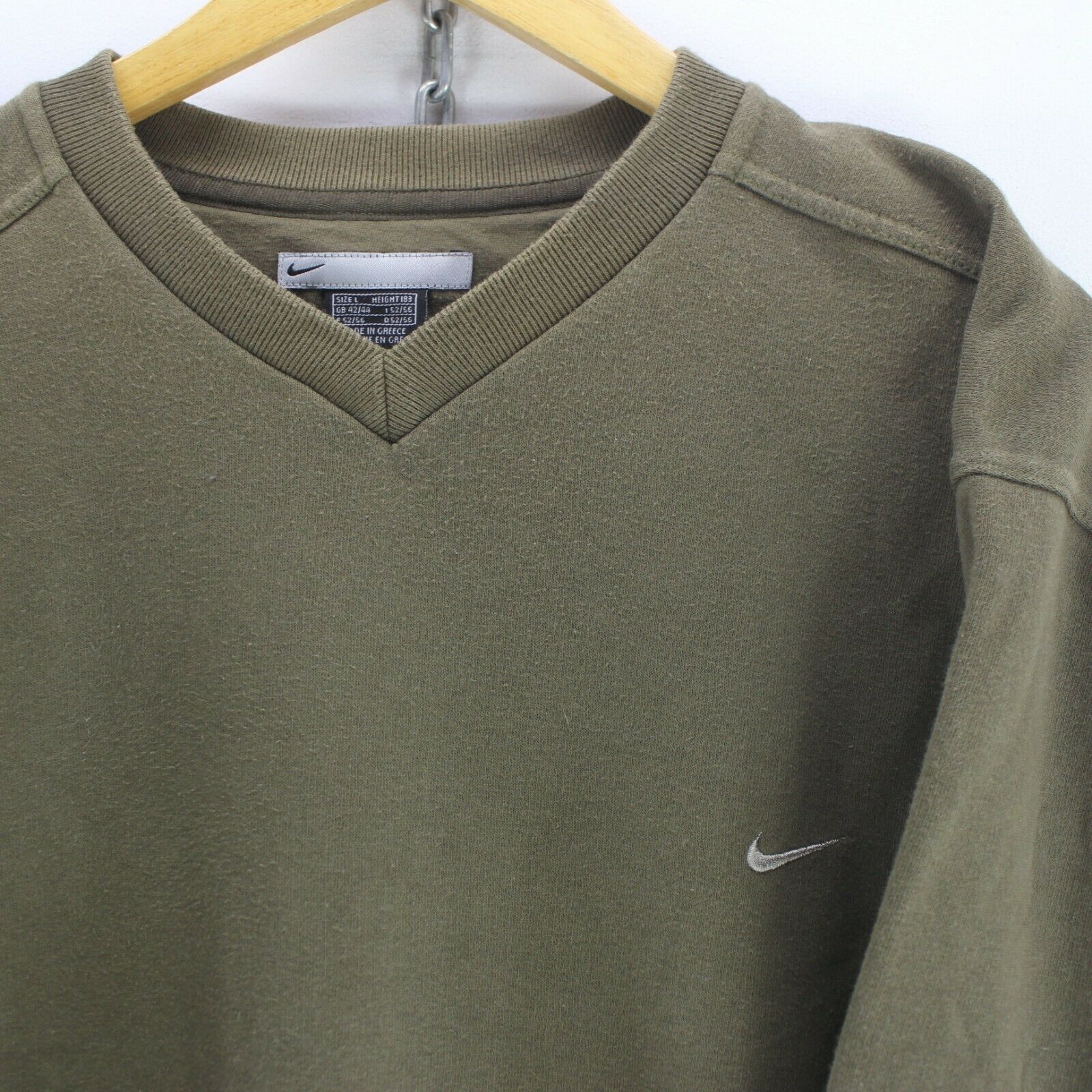 nike v neck sweater