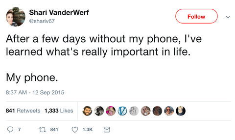 Funny tweet about living without a phone