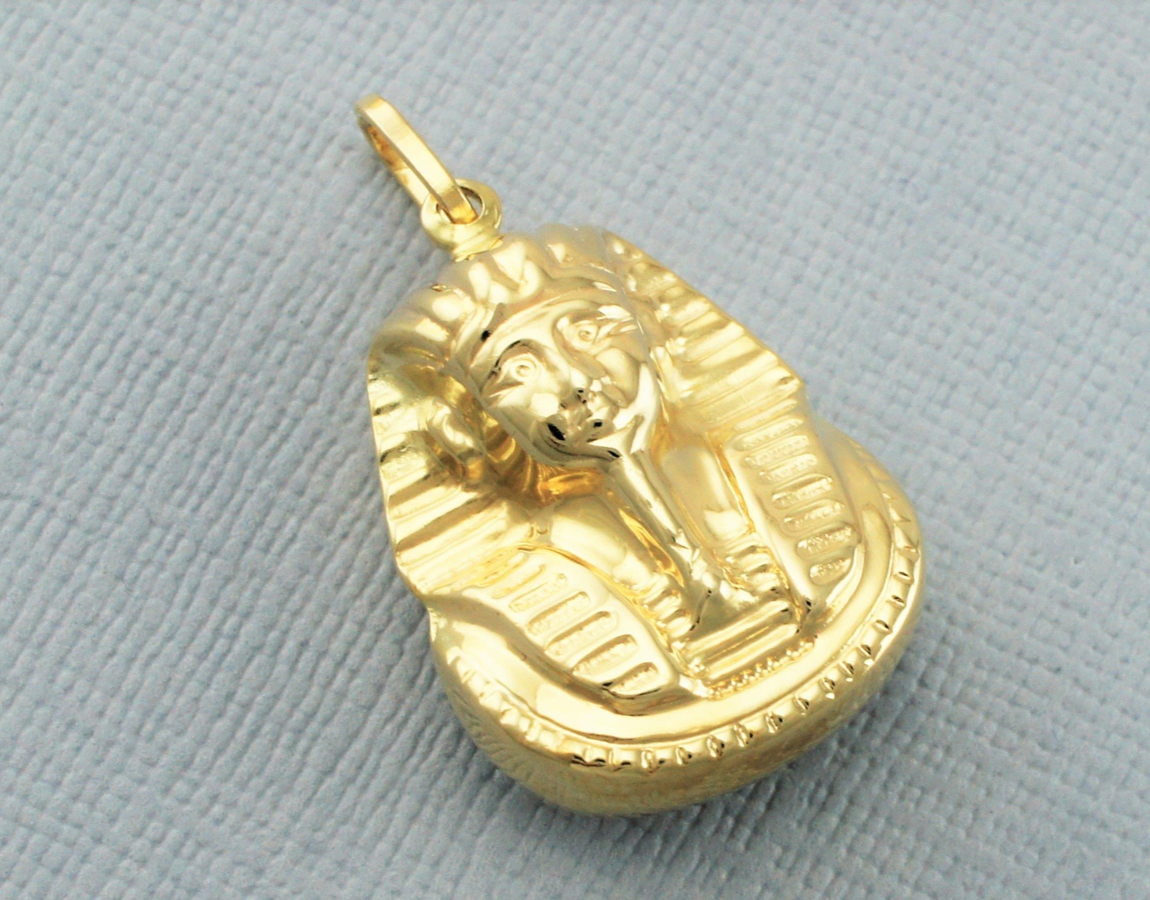 9ct Yellow Gold Egyptian Tutankhamun Pendant Necklace | Fox Jewellery