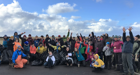 Marc Ward showing others to keep oceans clean, supporting no plastic in the ocean